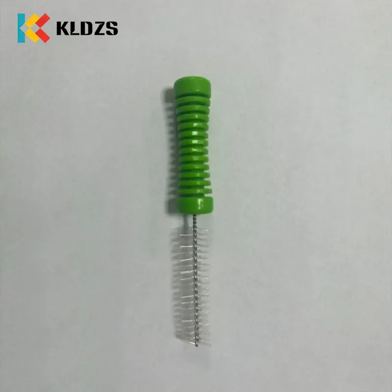 برس تمیز کننده آندوسکوپی 8mmx80mm